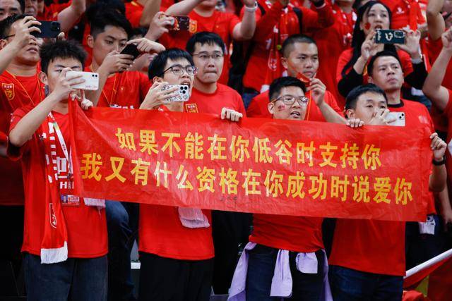 范戴克：我们全队会一起承担责任 我没罚点球是教练安排